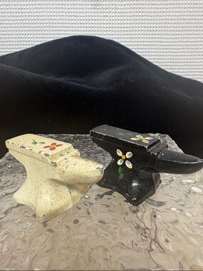 Anvil salt and pepper shakers
